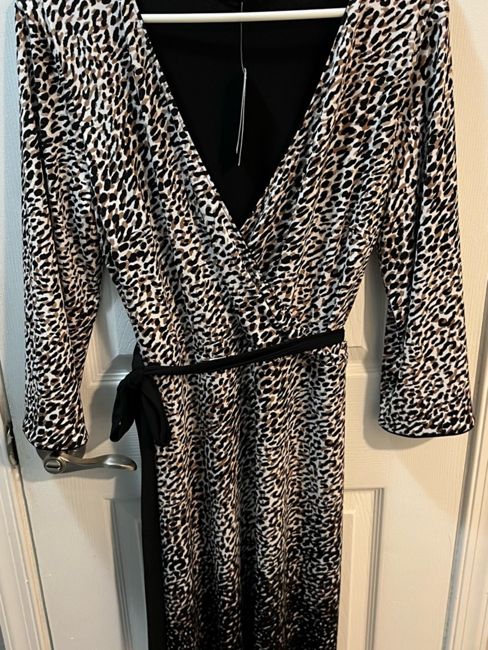 White House Black Market Leopard Reversible V Neck Black Brown Wrap Dress Size14